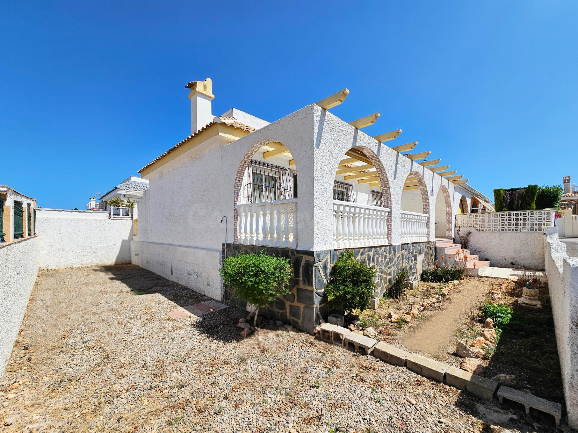 BUNGALOW EN ZONA DE PLAYA