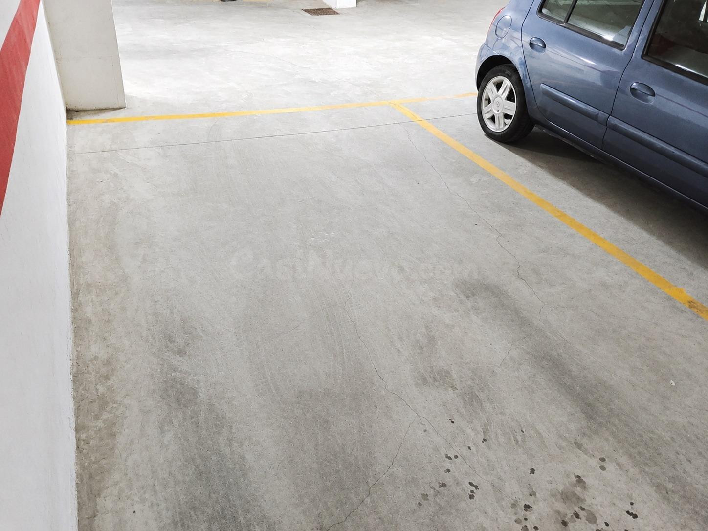 ¡OLVÍDATE DE DAR VUELTAS BUSCANDO APARCAMIENTO! - foto 3