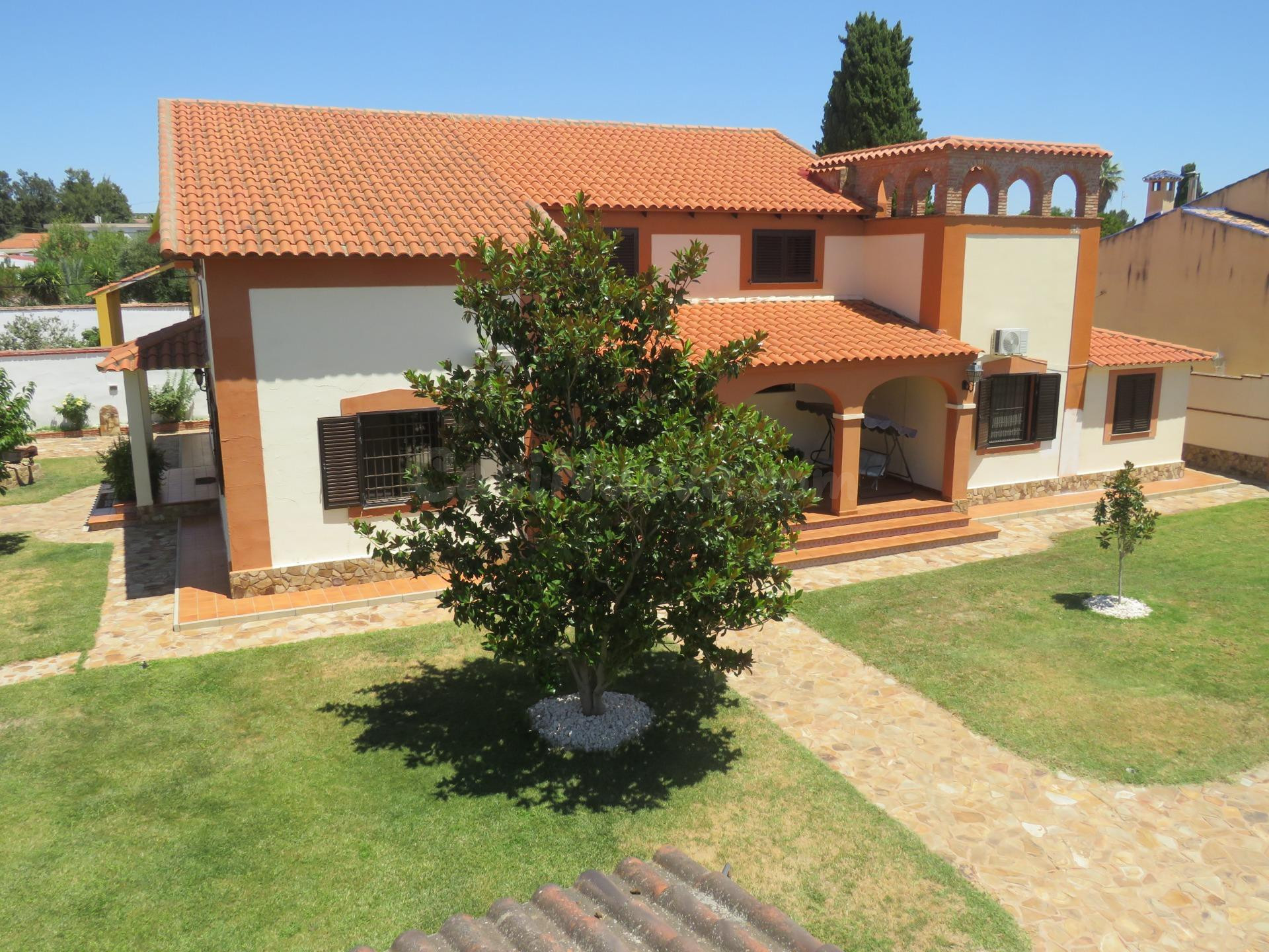 ✨ EXCLUSIVA VIVIENDA DE ALTO nivel CON PISCINA Y MÁS DE 1.20