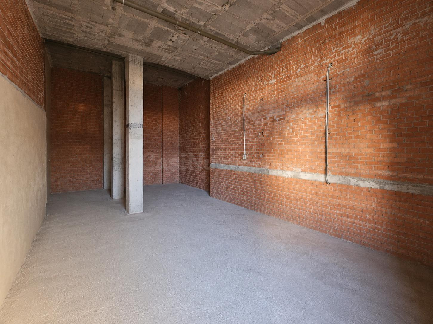 LOCAL COMERCIAL CON POTENCIAL DE DUPLICAR SUPERFICIE EN UNA  - foto 2
