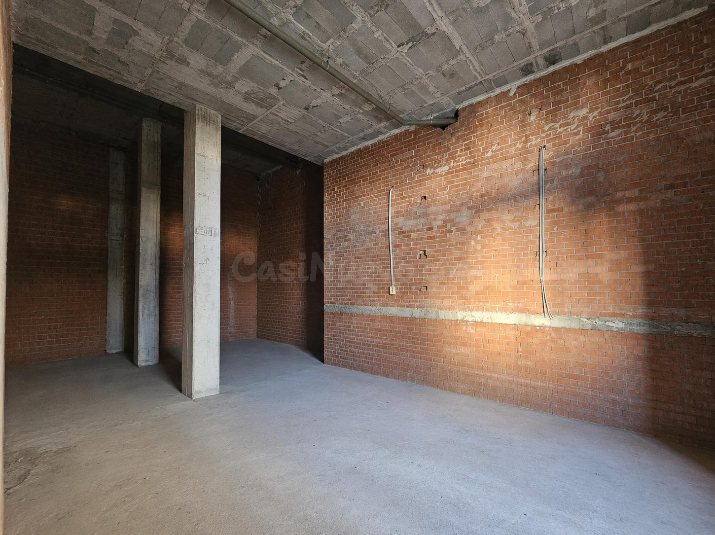 LOCAL COMERCIAL CON POTENCIAL DE DUPLICAR SUPERFICIE EN UNA  - foto 3