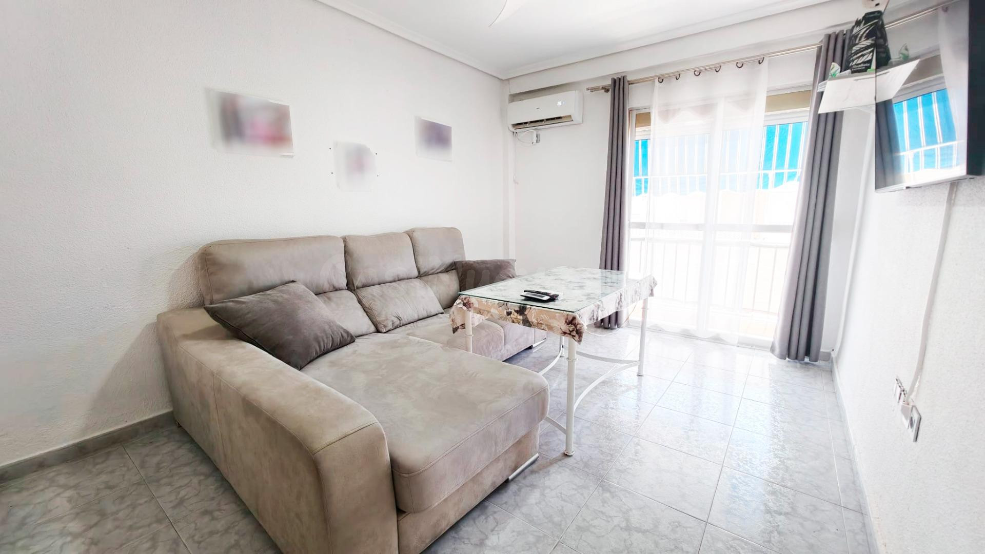 ¡¡ PISO CON TERRAZA EN LA ZONA DE SAGUNTO, TOTALMENTE EXTERIOR !!