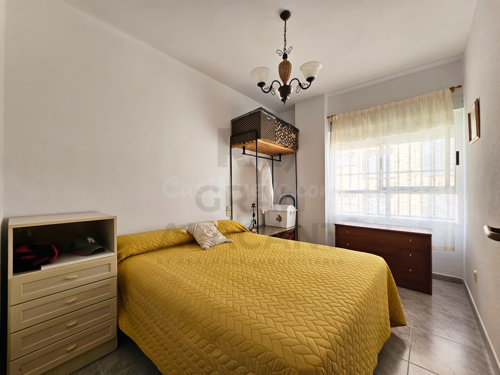 Piso con vistas al mar, terraza, estudio independiente y gar - foto 4