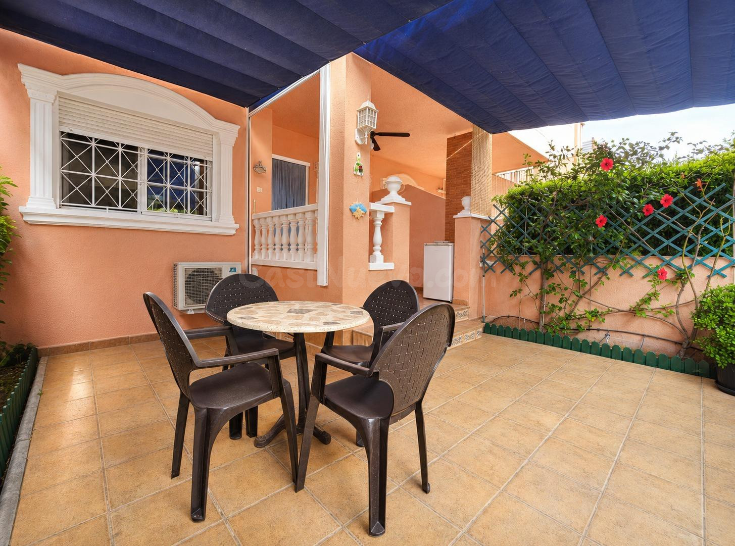 Encantador Bungalow en Santa Pola a Pasos de la Playa