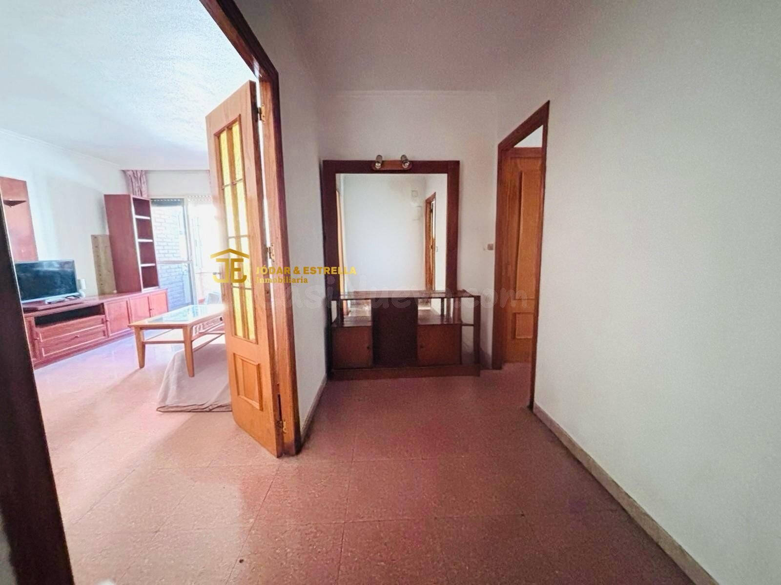 PISO AMPLIO DE 4 DORMITORIOS EN LA SEDA - foto 4