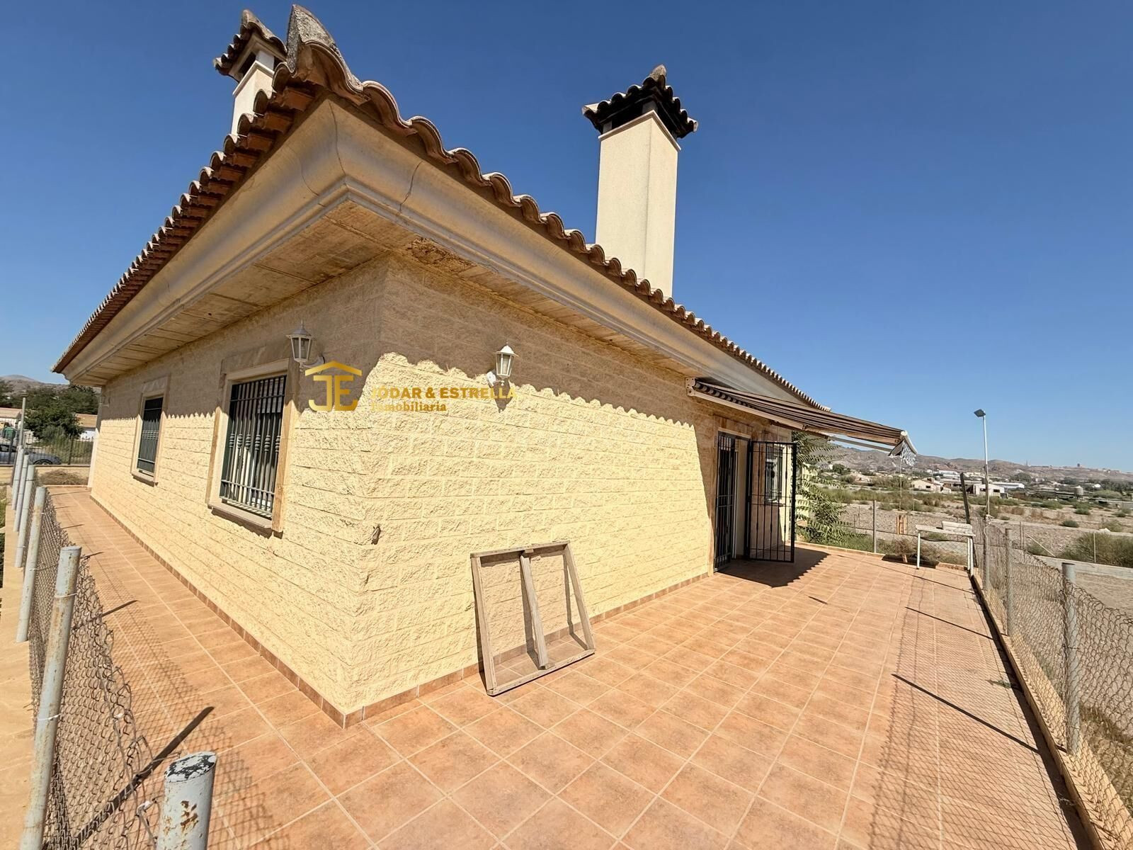 CHALET DE 4 DORMITORIOS EN LA TORRECILLA - foto 3
