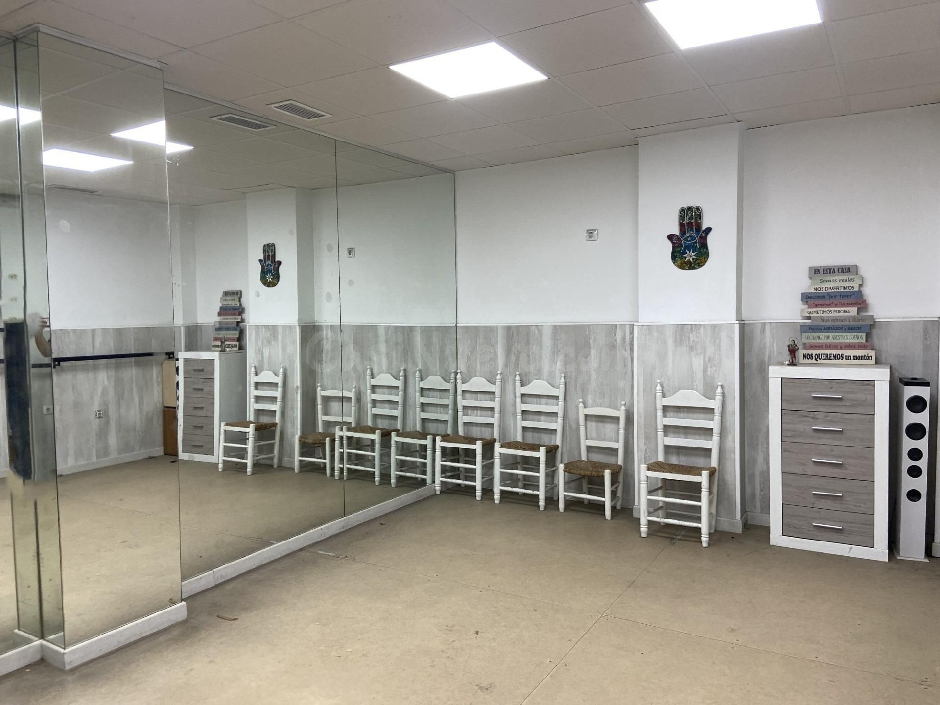 Local comercial junto a Carlos III. Reformado e insonorizado - foto 5