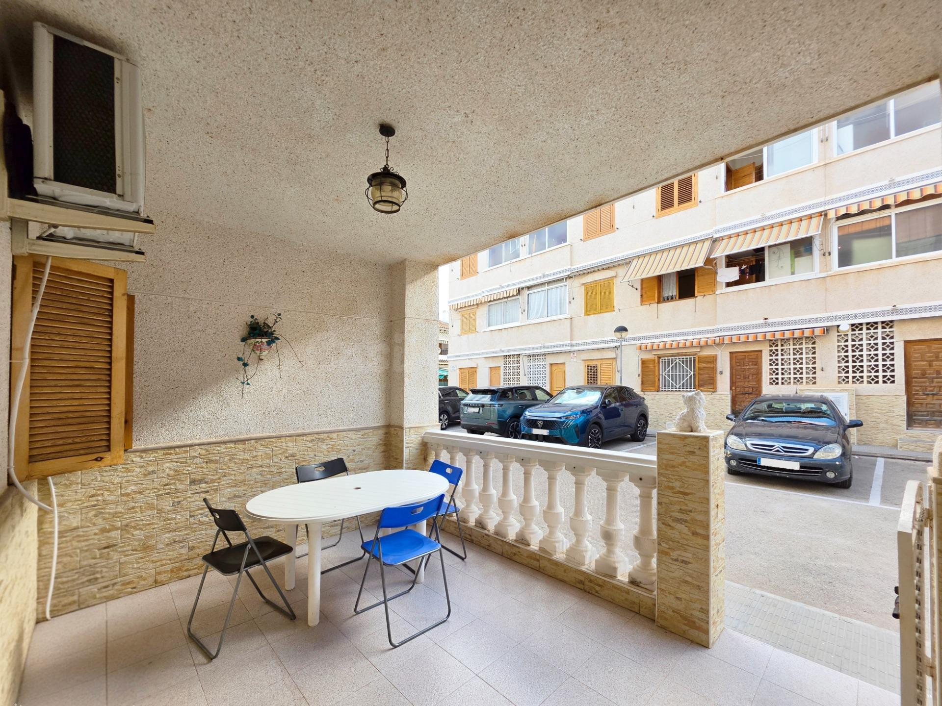 HERMOSA PLANTA BAJA CON PARKING CERCA DEL MAR - foto 5