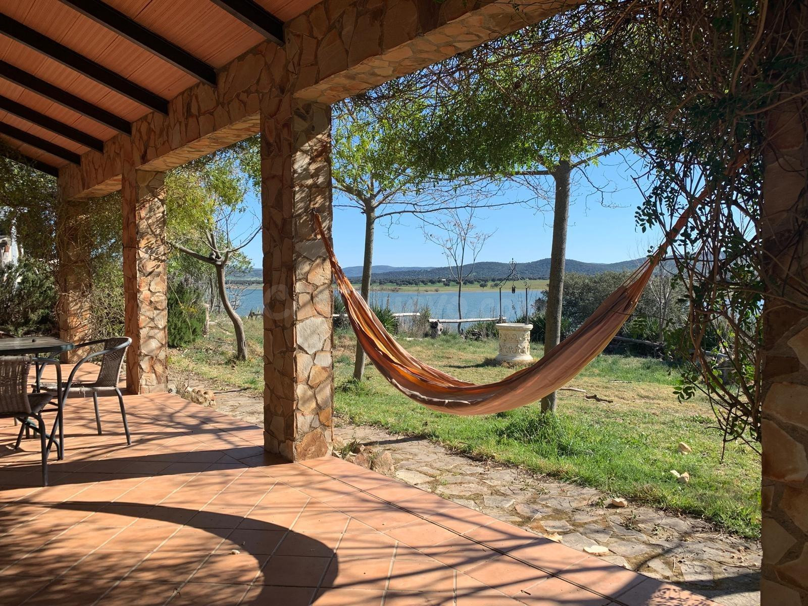 ESPECTACULAR CASA CON OLIVOS EN SIERRA BOYERA!!!