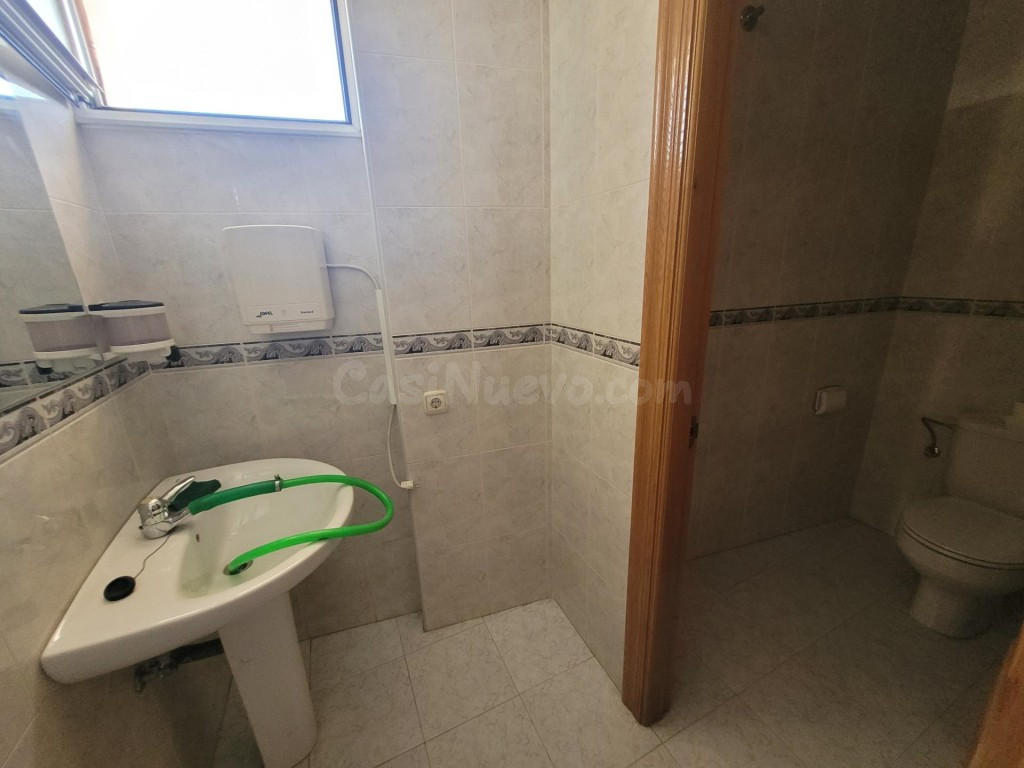 VENTA DE VIVIENDA Y LOCAL CON PARCELA ANEXA EN CARRETERA DE BAHABON - foto 4