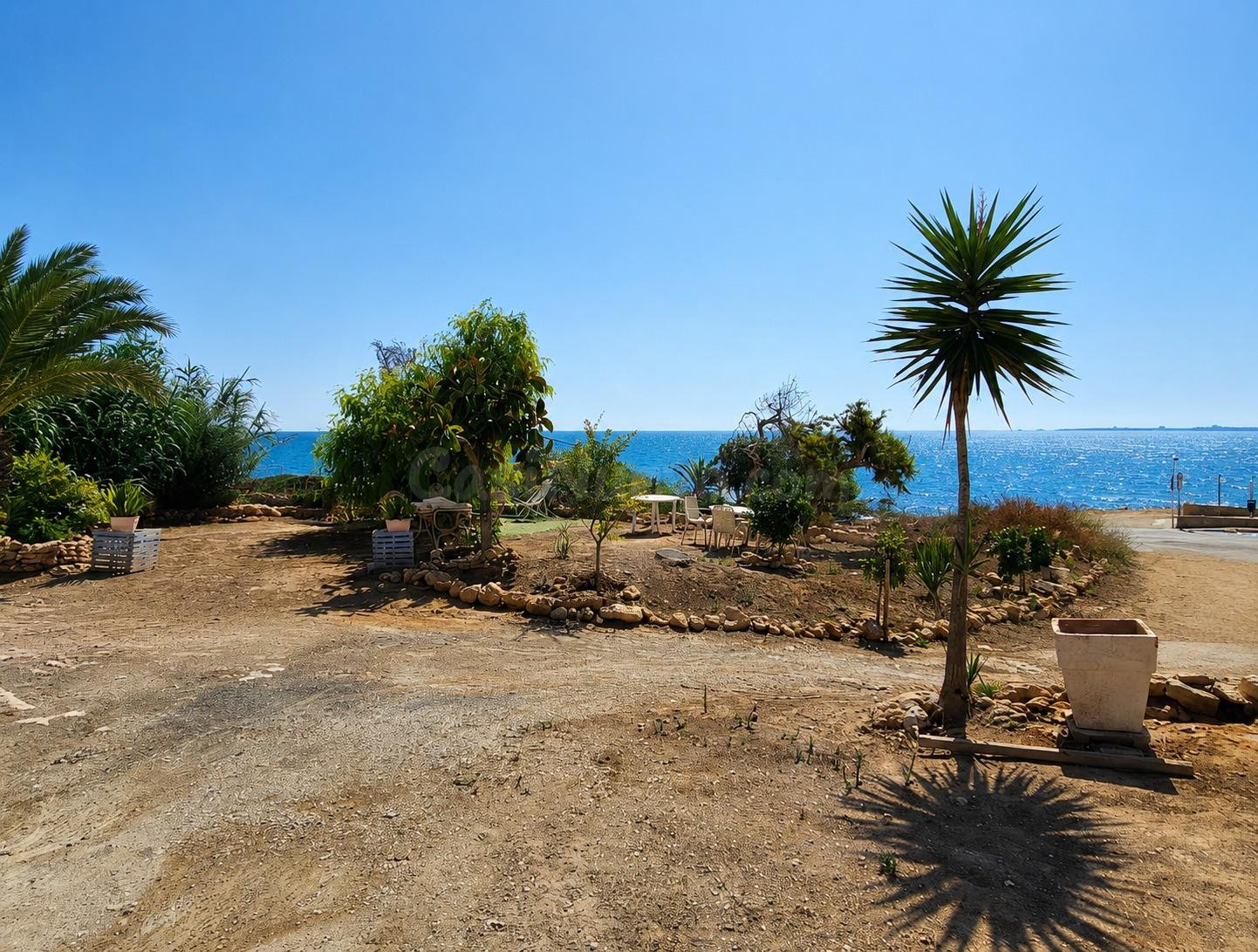 EXCLUSIVA! Una casa de campo frente al mar. Vistas panoramic - foto 2