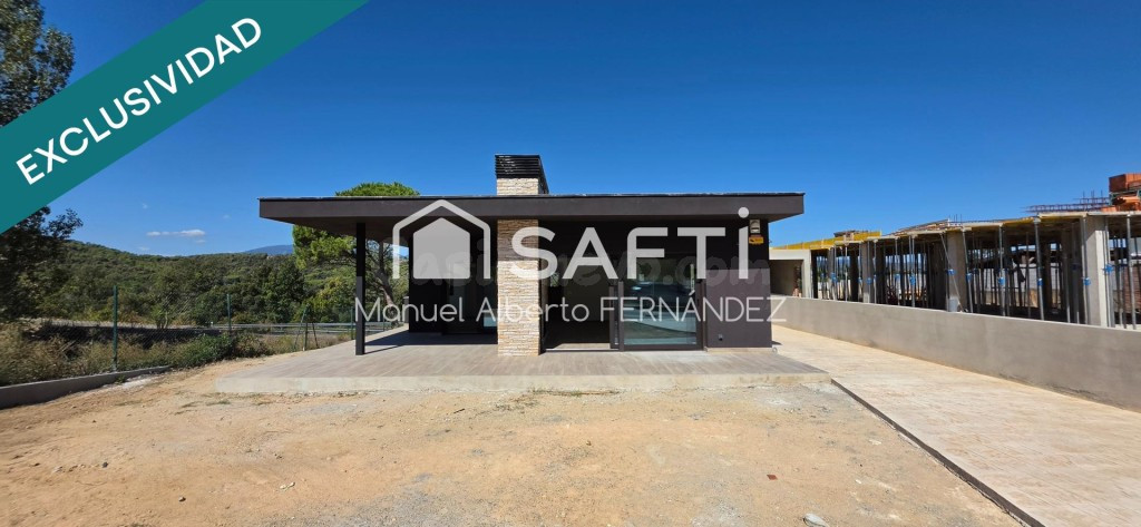 CHALET DE NUEVA CONSTRUCCIÓN CON AMPLIA PARCELA Y VISTAS AL  - foto 3