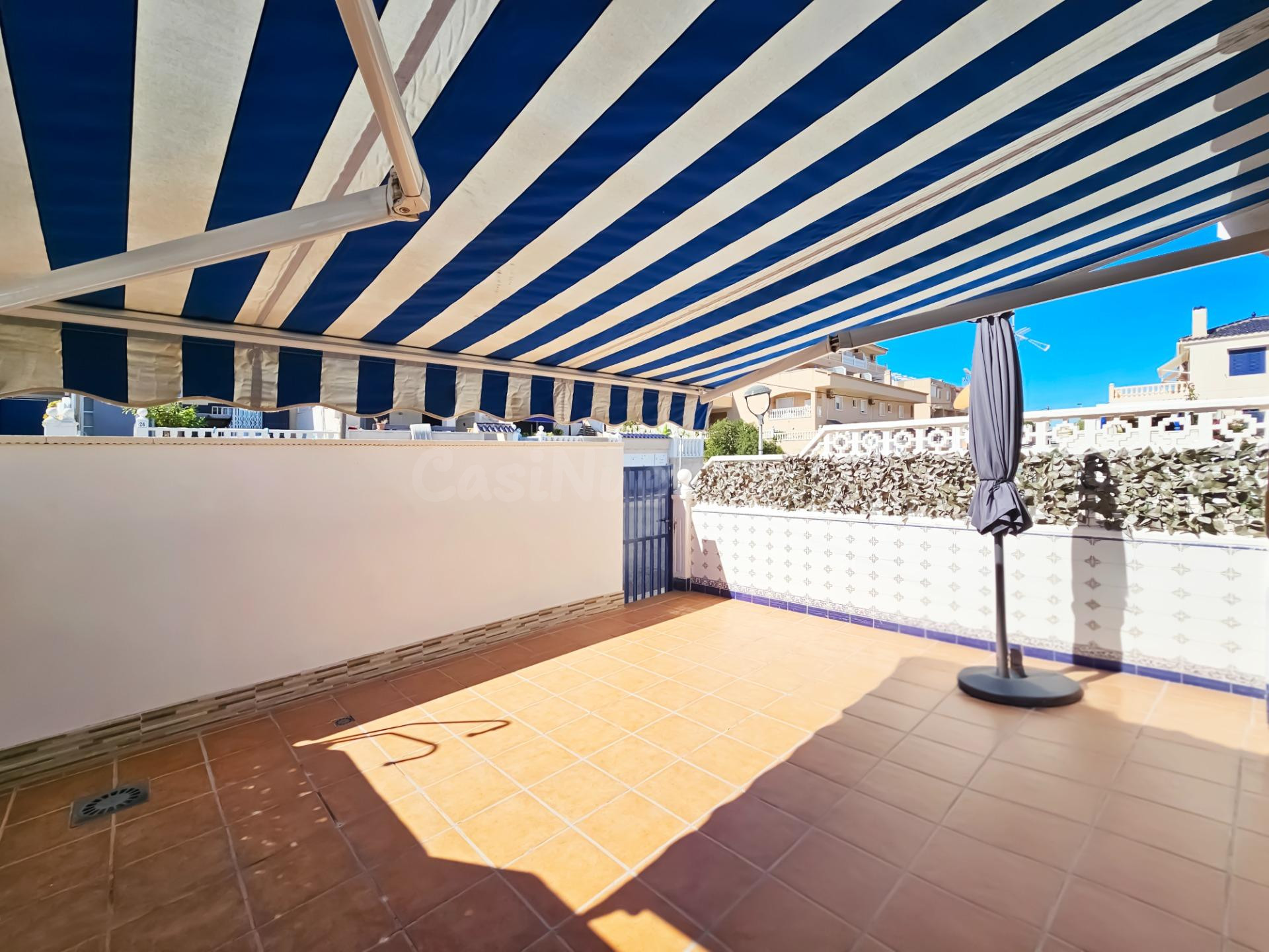 Vivienda semi reformada con orientación sur, terraza y pisci - foto 4