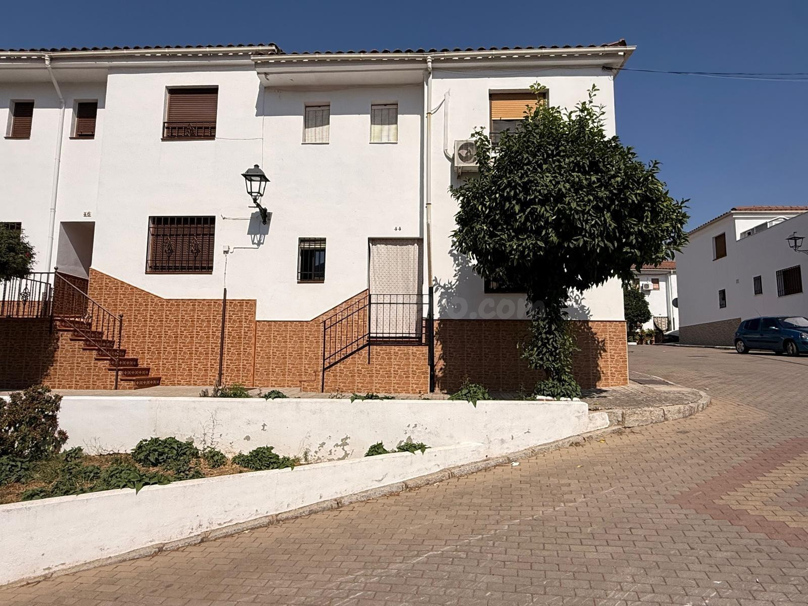 GRAN CASA HACIENDO ESQUINA EN VILLAVICIOSA!!! - foto 2