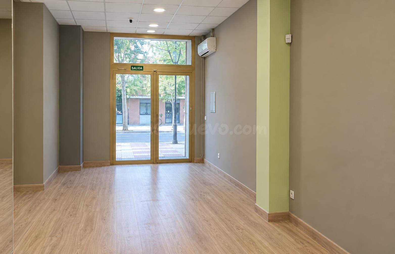 LOCAL COMERCIAL DE 230 M2 EN VENTA EN CALLE AGUSTINA DE ARAG - foto 4