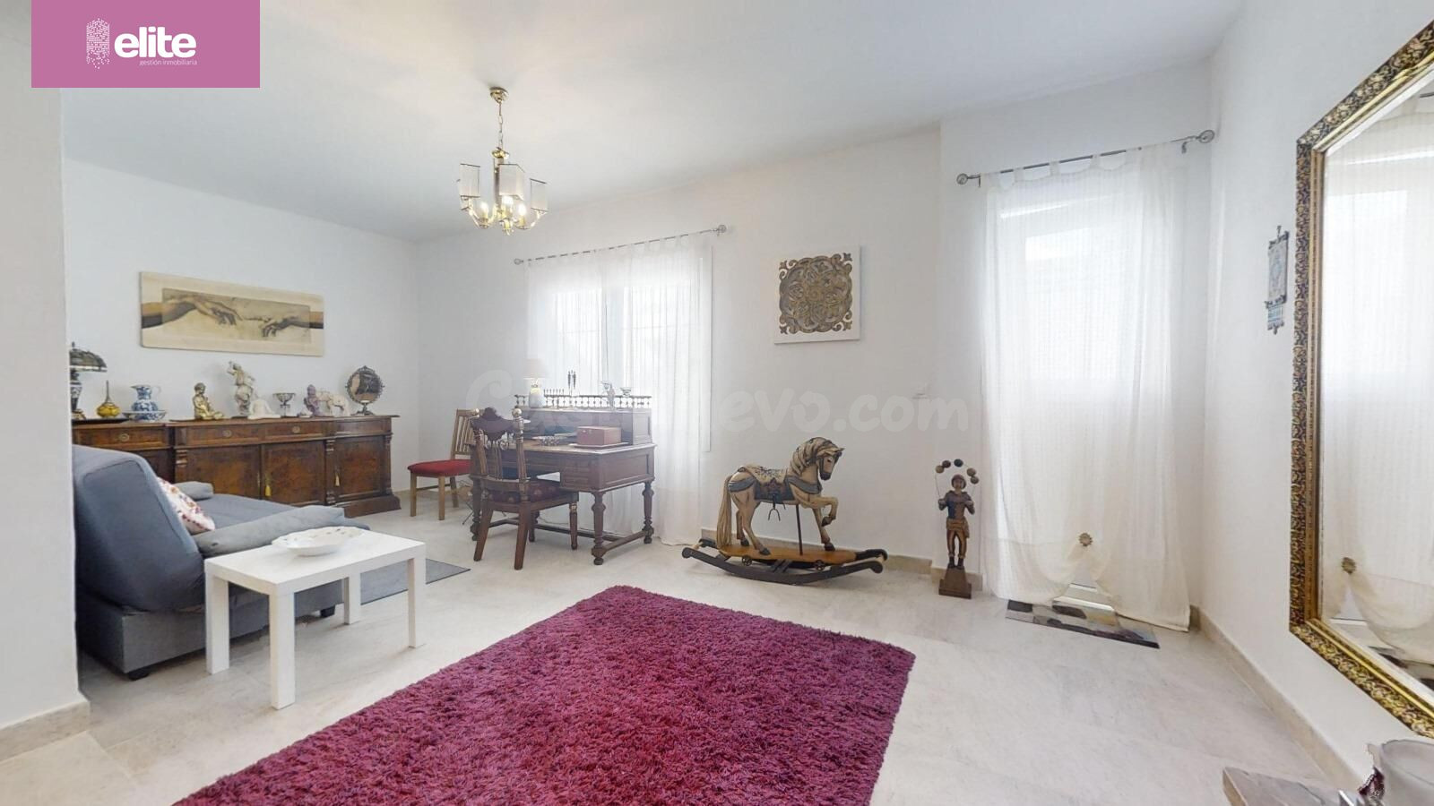 MAGNIFICA CASA EN EL CENTRO TOTALMENTE REFORMADA - foto 2