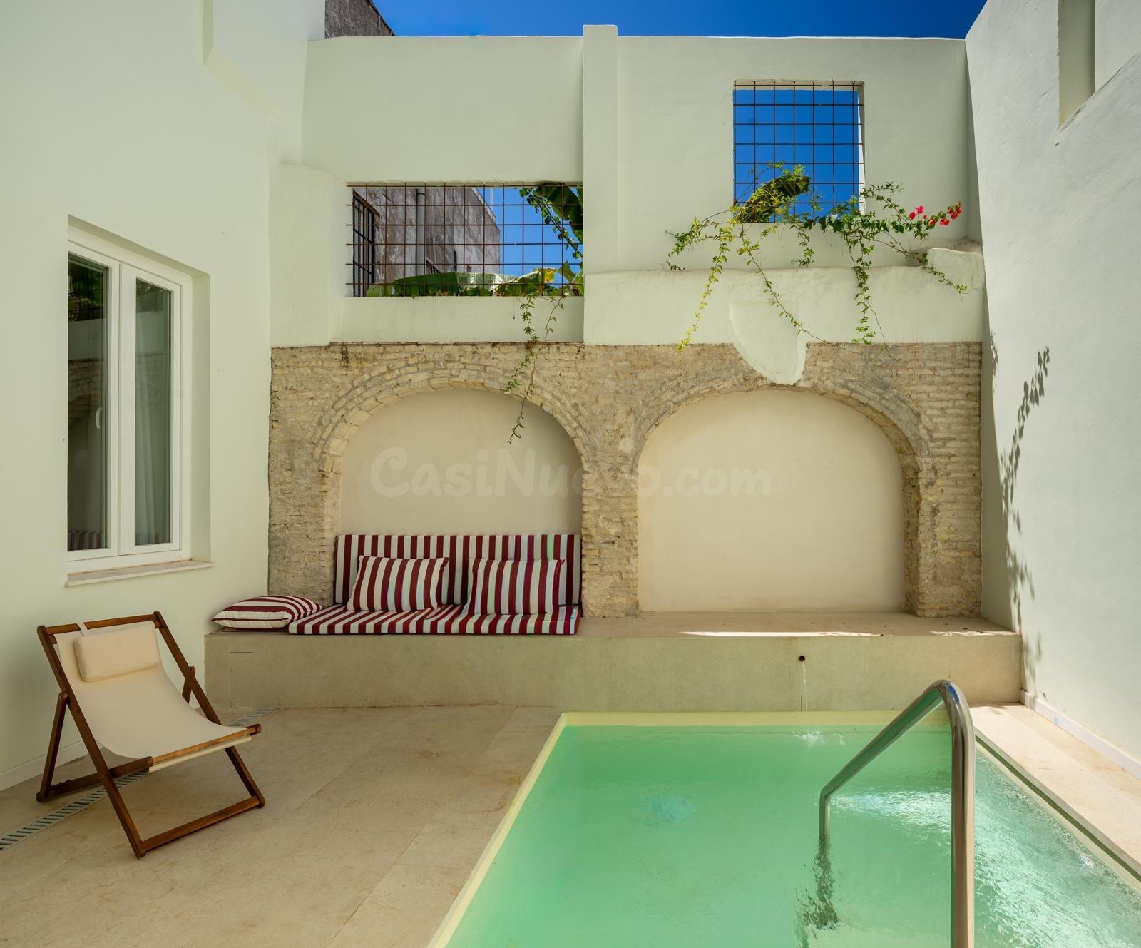 EDIFICIO DE APARTAMENTOS  TURÍSTICO  EN EL CENTRO DE JEREZ