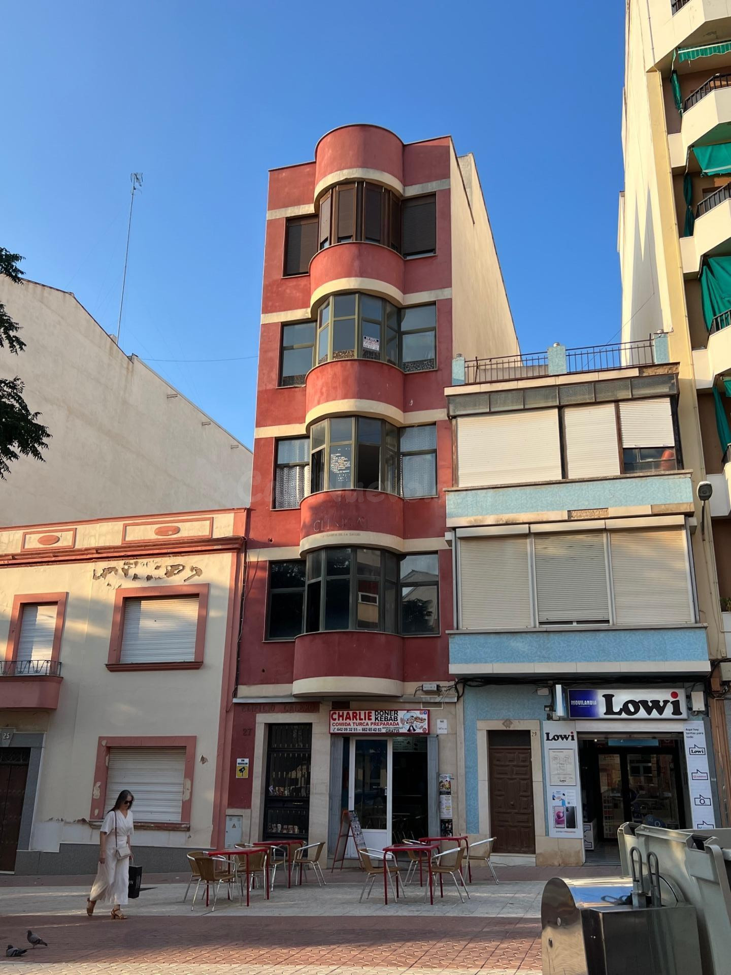 CASABANCO VENDE  OFINA EN ALMENDRALEJO.