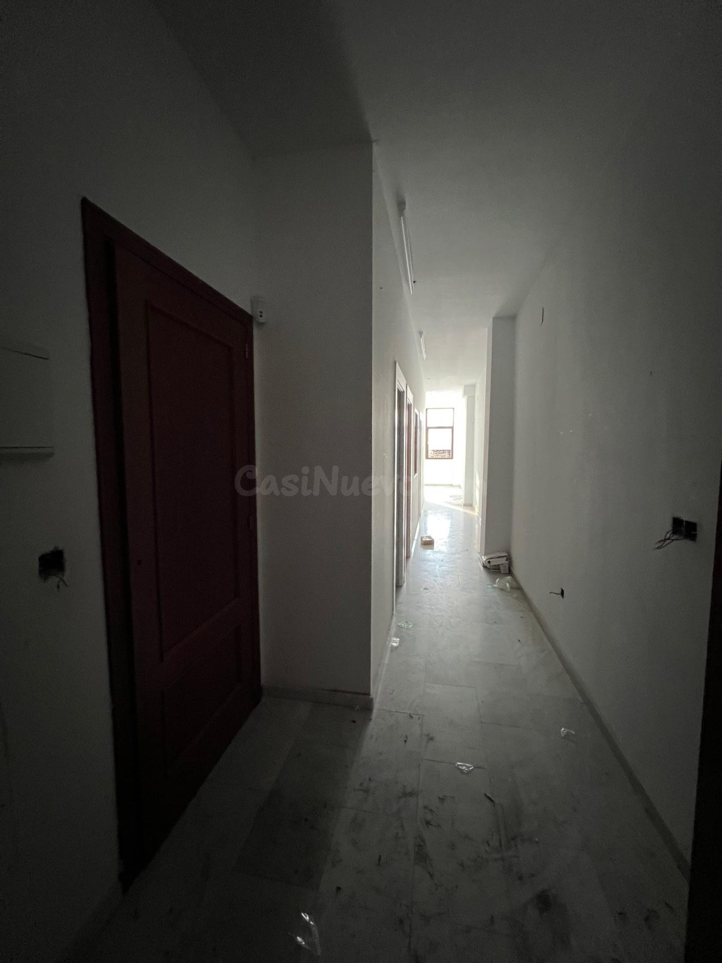 CASABANCO VENDE  OFINA EN ALMENDRALEJO. - foto 2