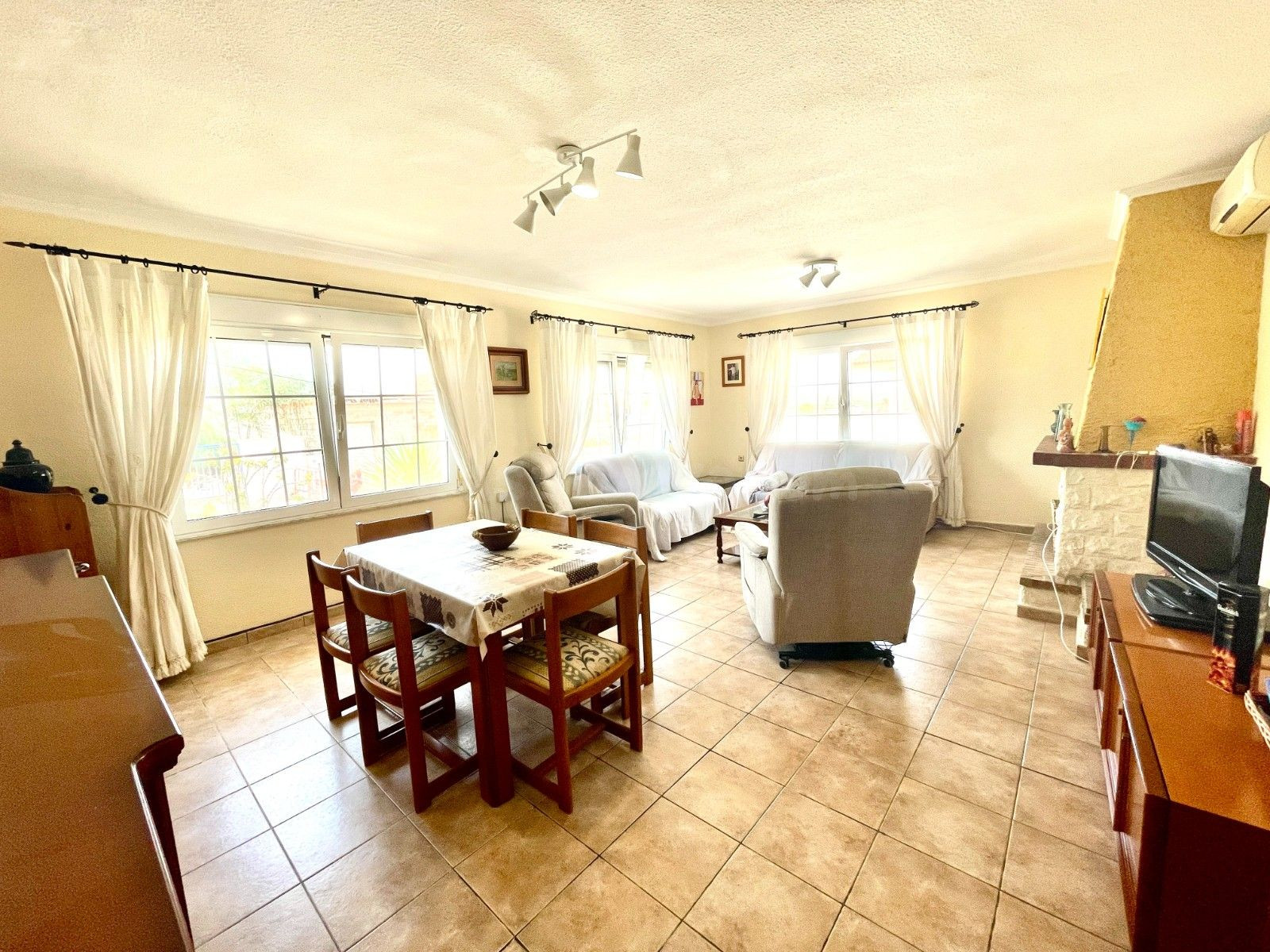 Villa 4 habitaciones 300m² en venta - Pueblo 4 - foto 3