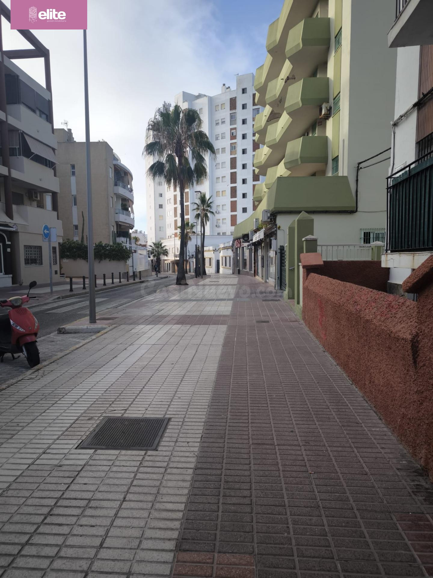ESTUPENDO DUPLEX EN SEGUNDA LINEA DE PLAYA PARA REFORMAR. PR
