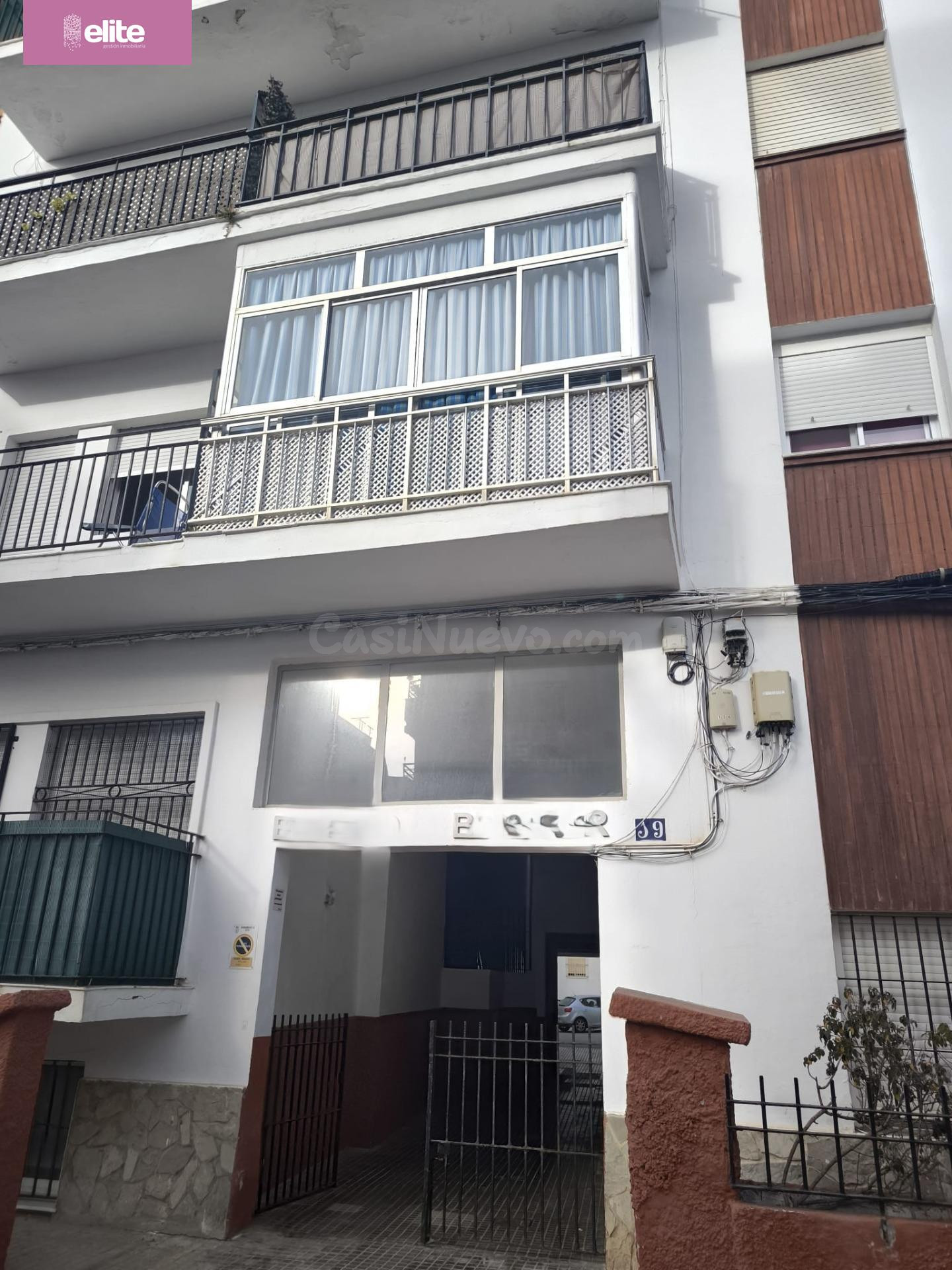 ESTUPENDO DUPLEX EN SEGUNDA LINEA DE PLAYA PARA REFORMAR. PR - foto 3