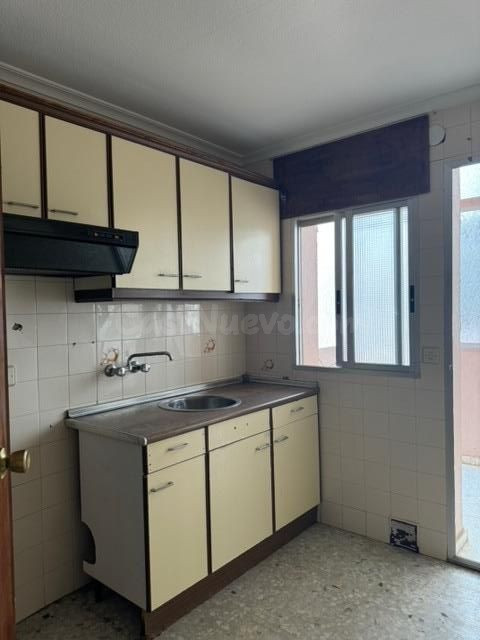 CASABANCO VENDE  PISO DE TRES DORMITORIOS EN MONTERRUBIO DE  - foto 5