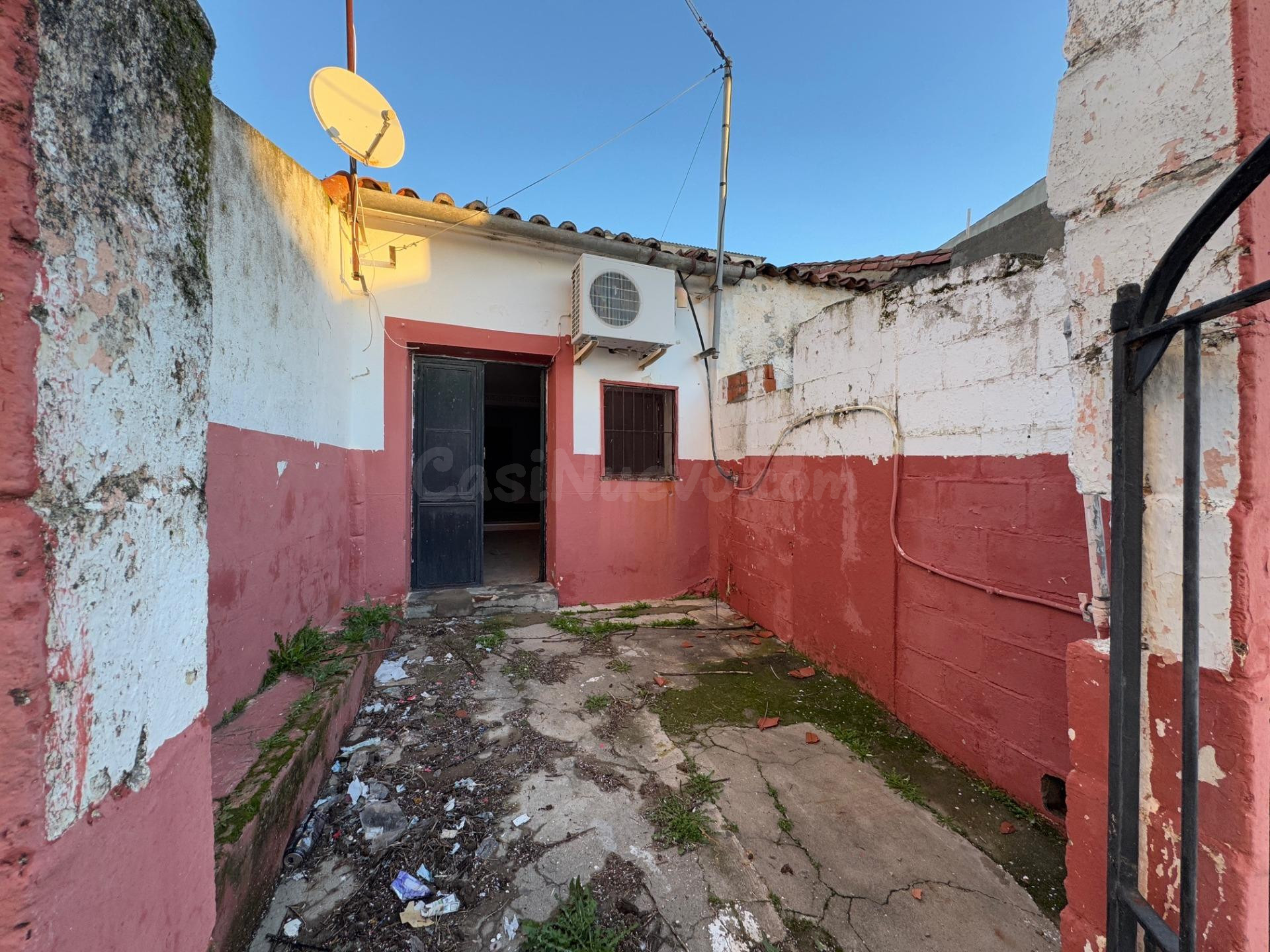 CASABANCO VENDE CASA  EN ALMOHARIN - foto 2