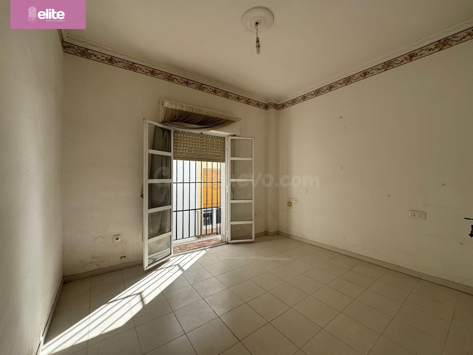 MARAVILLOSO PISO EN EL CENTRO DE JEREZ - foto 4