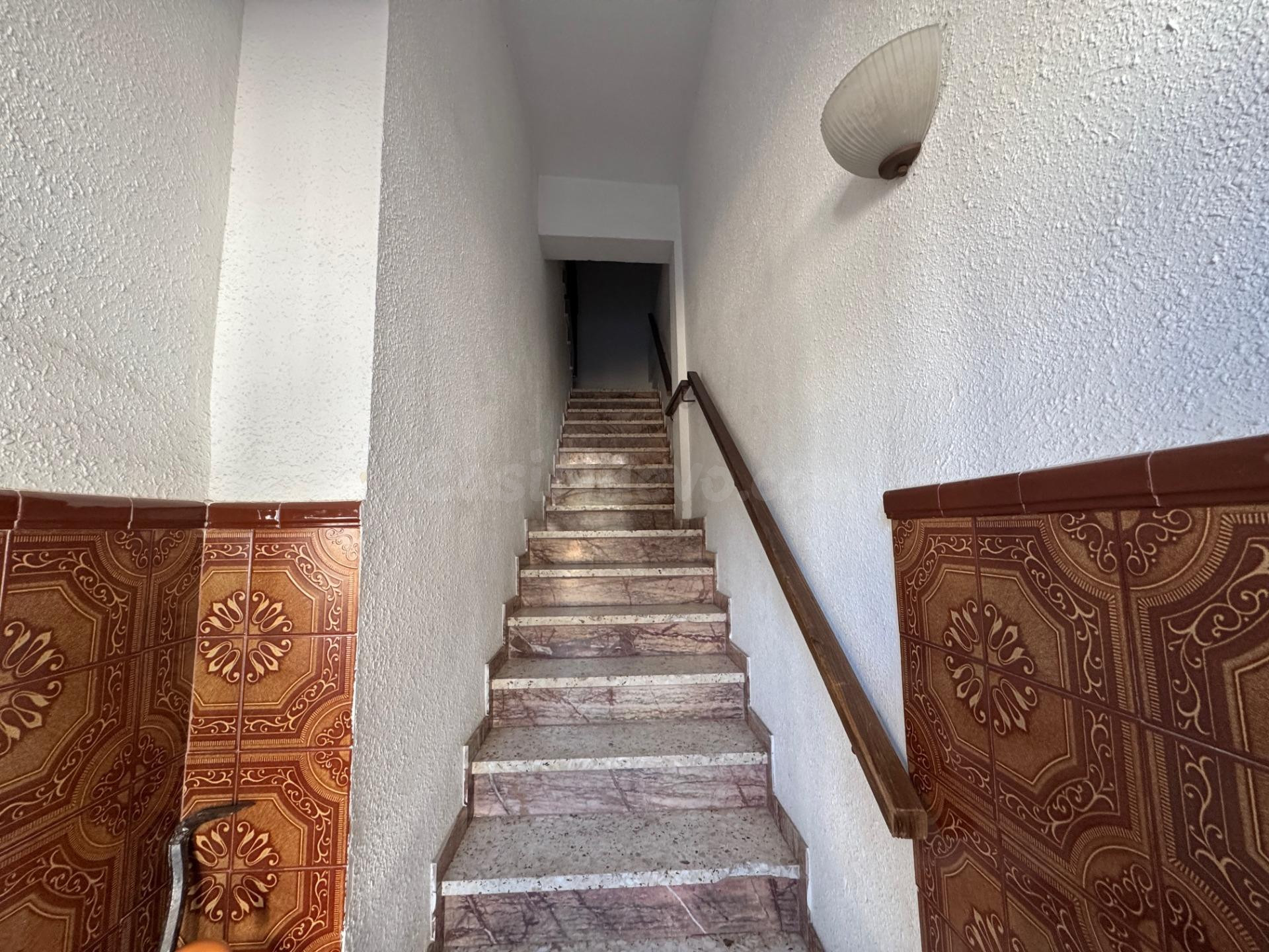 CASABANCO VENDE PISO DE TRES DORMITORIOS EN MONTIJO.