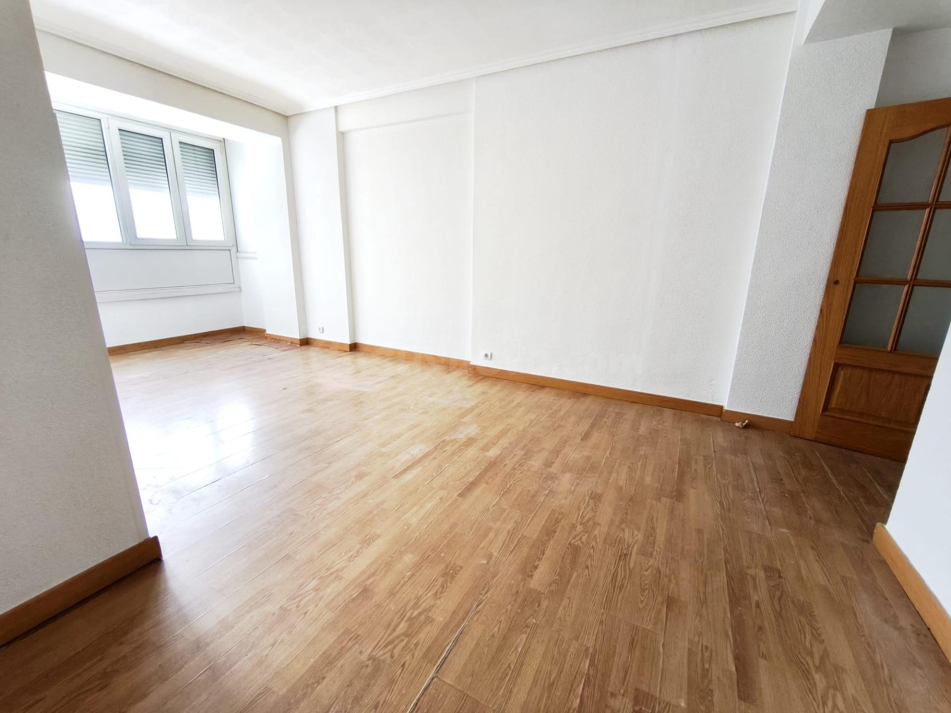 CASABANCO VENDE  PISO DE TRES DORMITORIOS EN EL CENTRO DE ME - foto 4