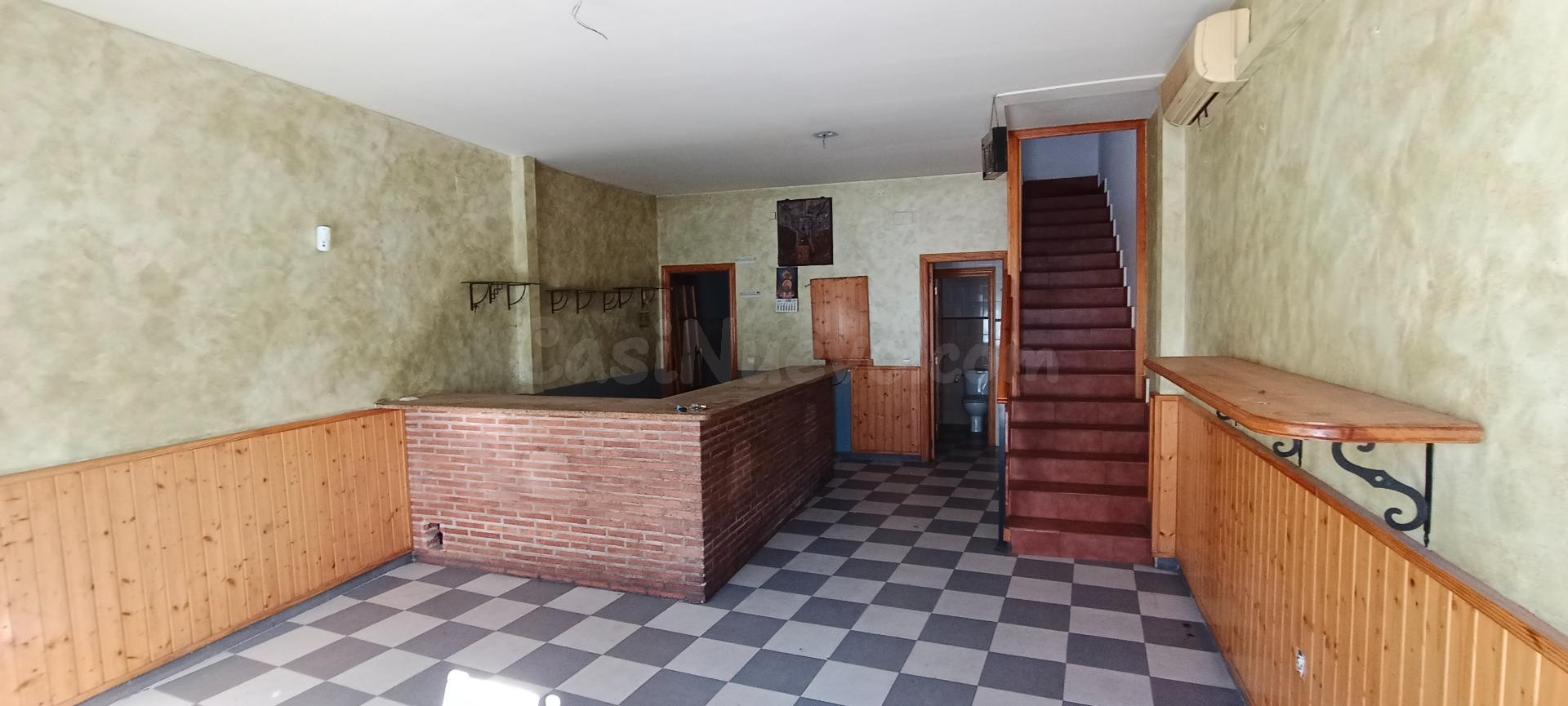 CASABANCO VENDE  LOCAL COMERCIAL  Y VIVIENDA EN CASATEJADA