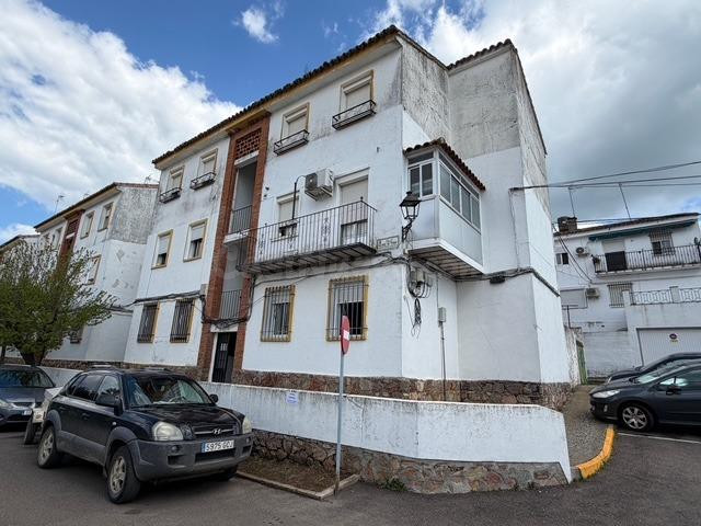 CASABANCO VENDE  PISO DOS DORMITORIOS EN JEREZ DE LOS CABALL