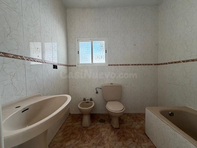 CASABANCO VENDE  PISO DOS DORMITORIOS EN JEREZ DE LOS CABALL - foto 2