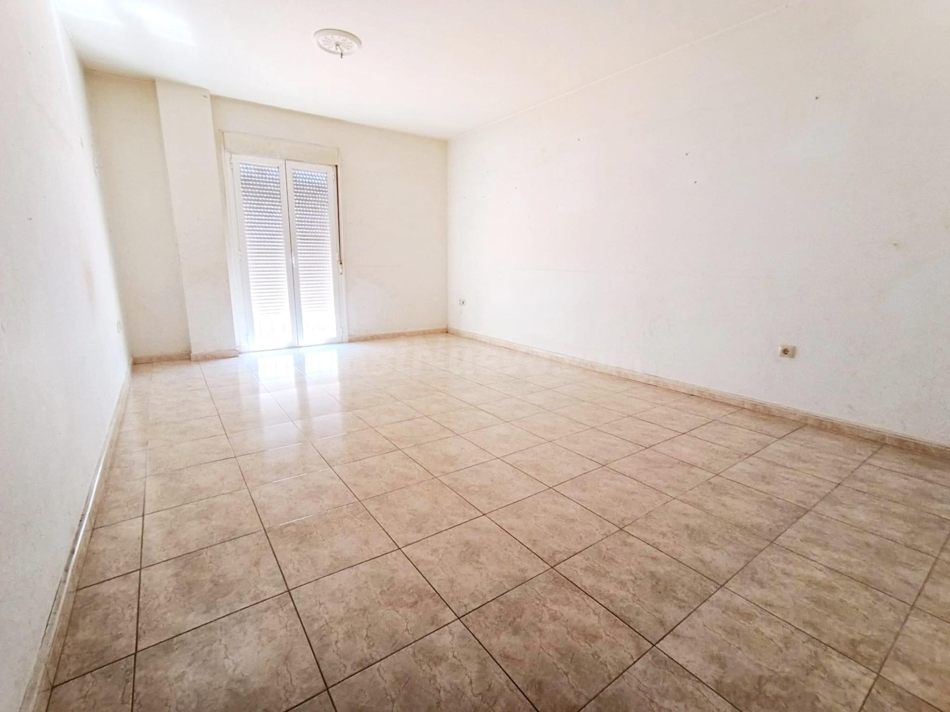 CASABANCO VENDE PISO DE TRES DORMITORIOS EN MONTIJO - foto 5