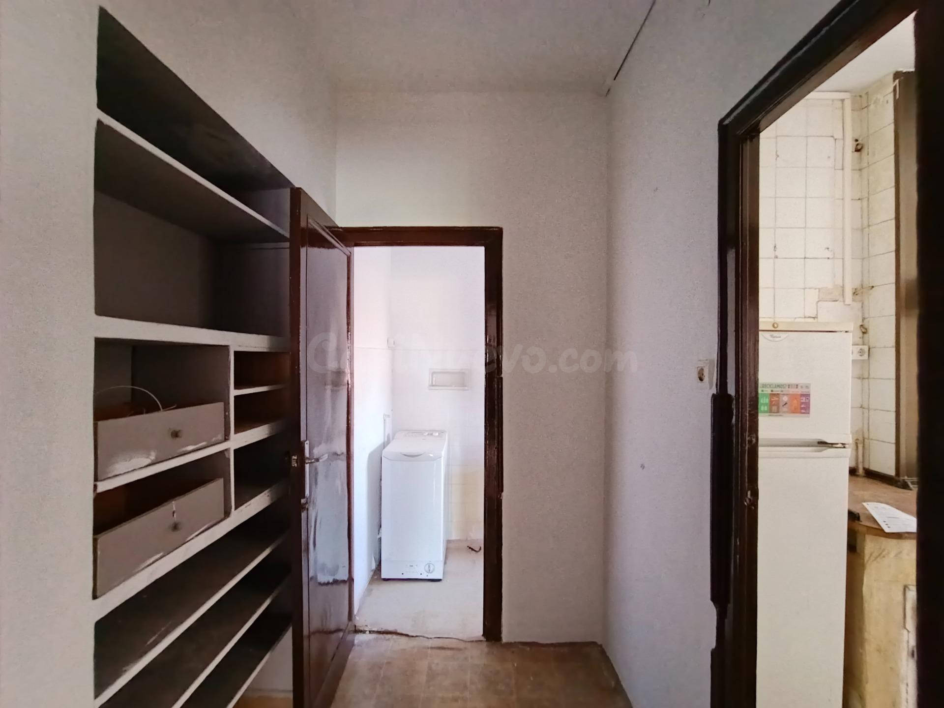 CASABANCO VENDE  PISO DE TRES DORMITORIOS EN PLASENCIA. - foto 3