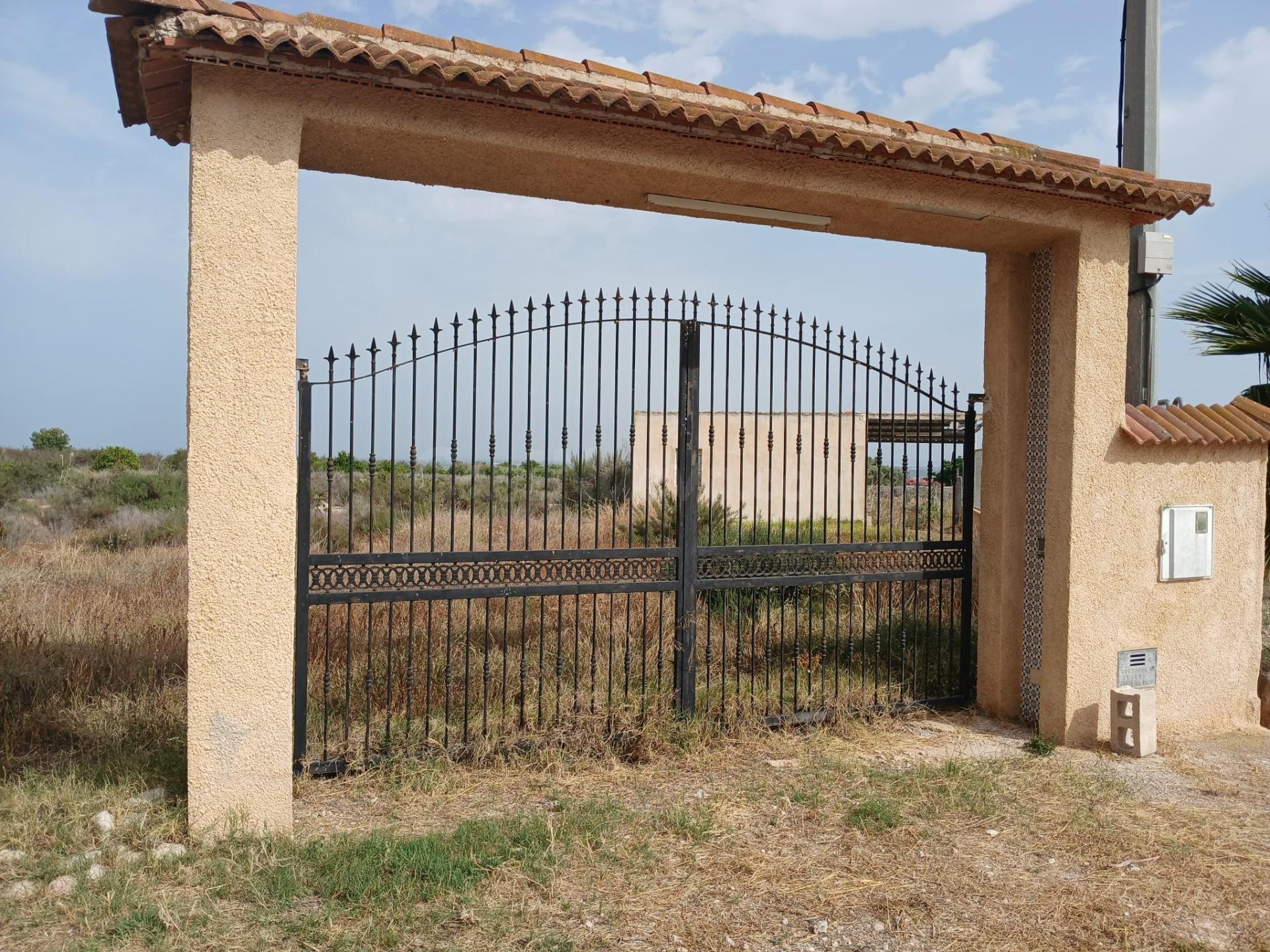 CASETA EN CREVILLENTE