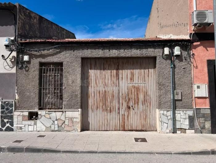 NAVE EN DOLORES