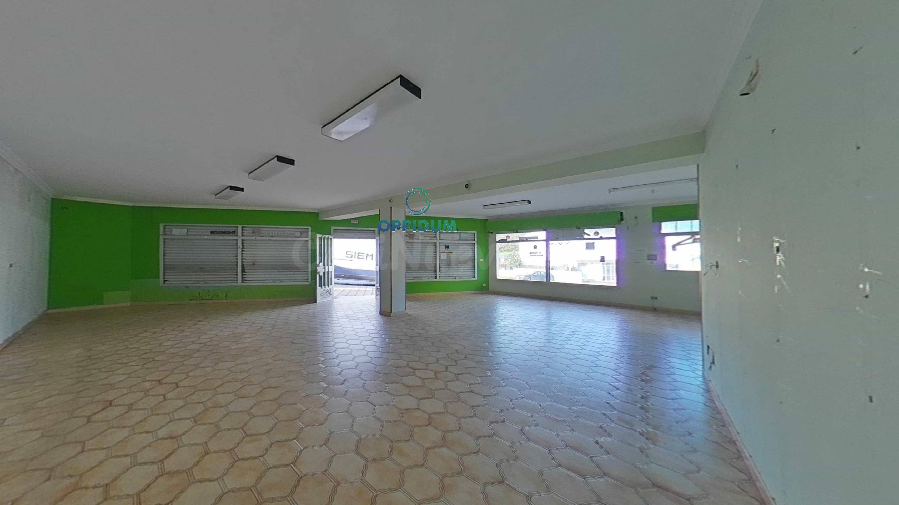 Venta Local comercial en esquina en Cariño, A Coruña - foto 4