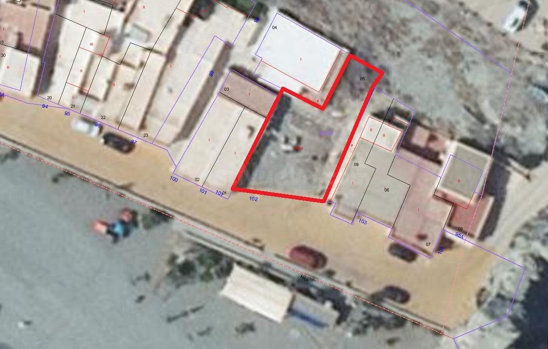 ATENCION PROMOTORES!!! SOLAR EN PRIMERA LINEA DE PLAYA - foto 2