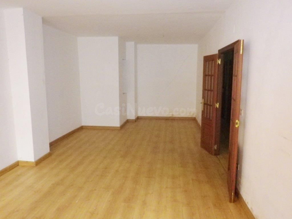 Venta de Piso de 4 dormitorios con terraza en Viveiro centro - foto 3