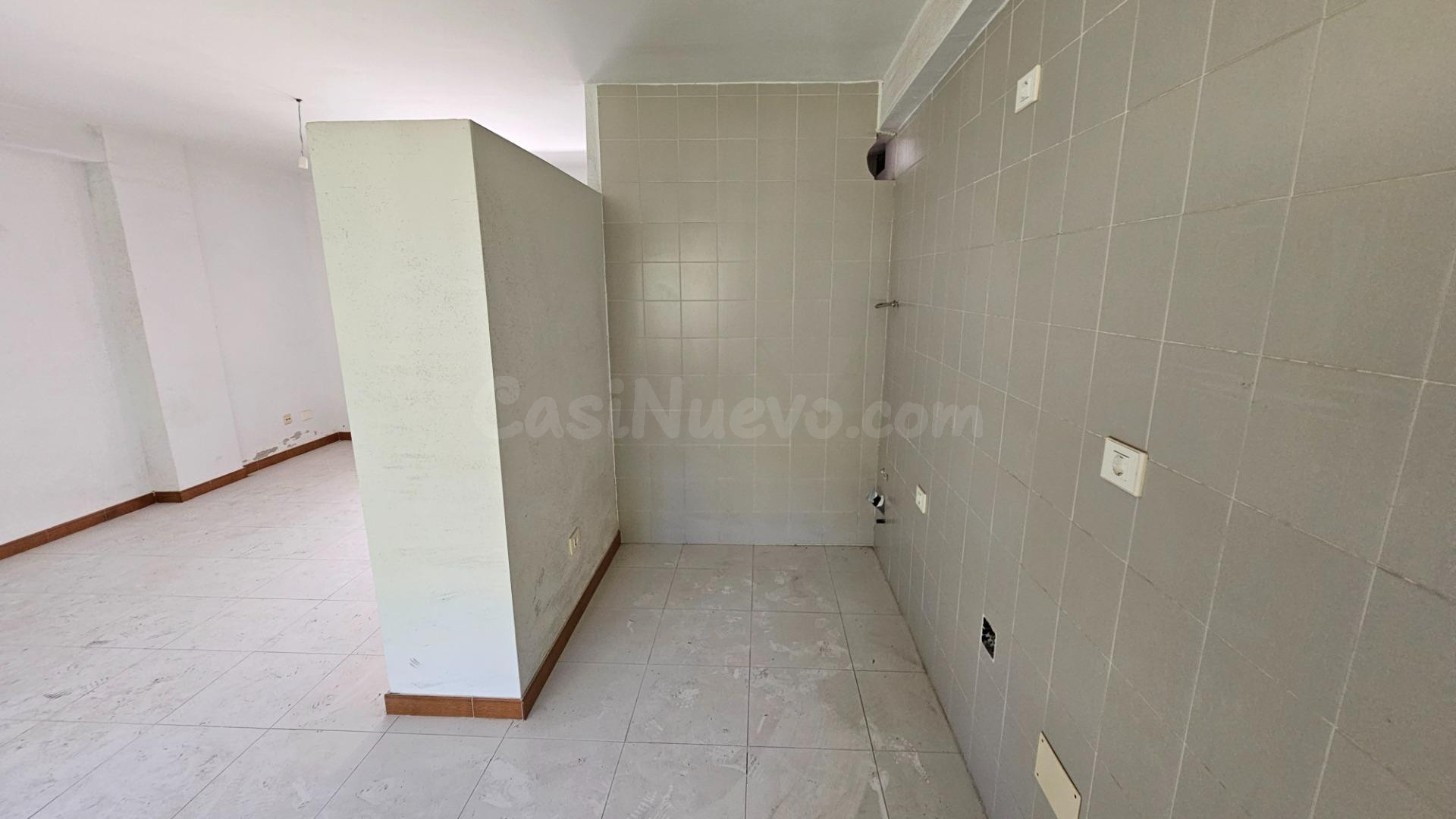 Piso para reformar con posibilidad de dúplex, junto a playas - foto 5