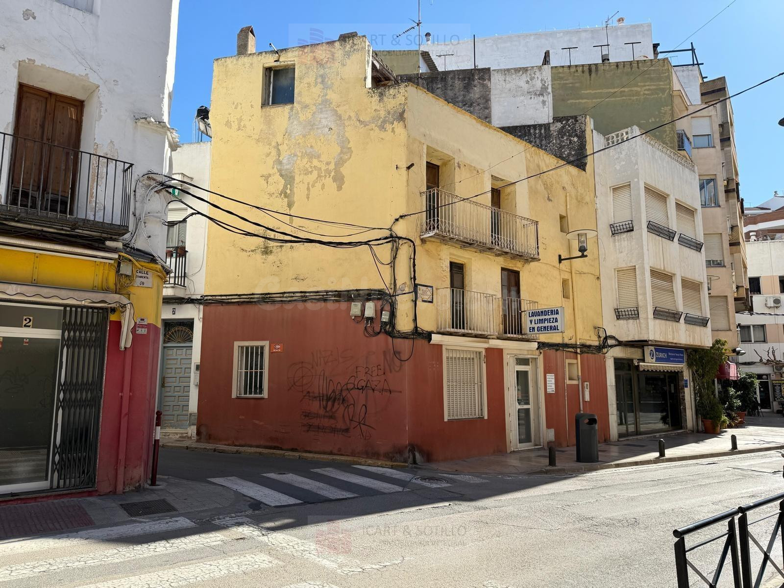Casa para rehabilitar en la Plaza Tres Reyes de Vinaròs | Pr - foto 5
