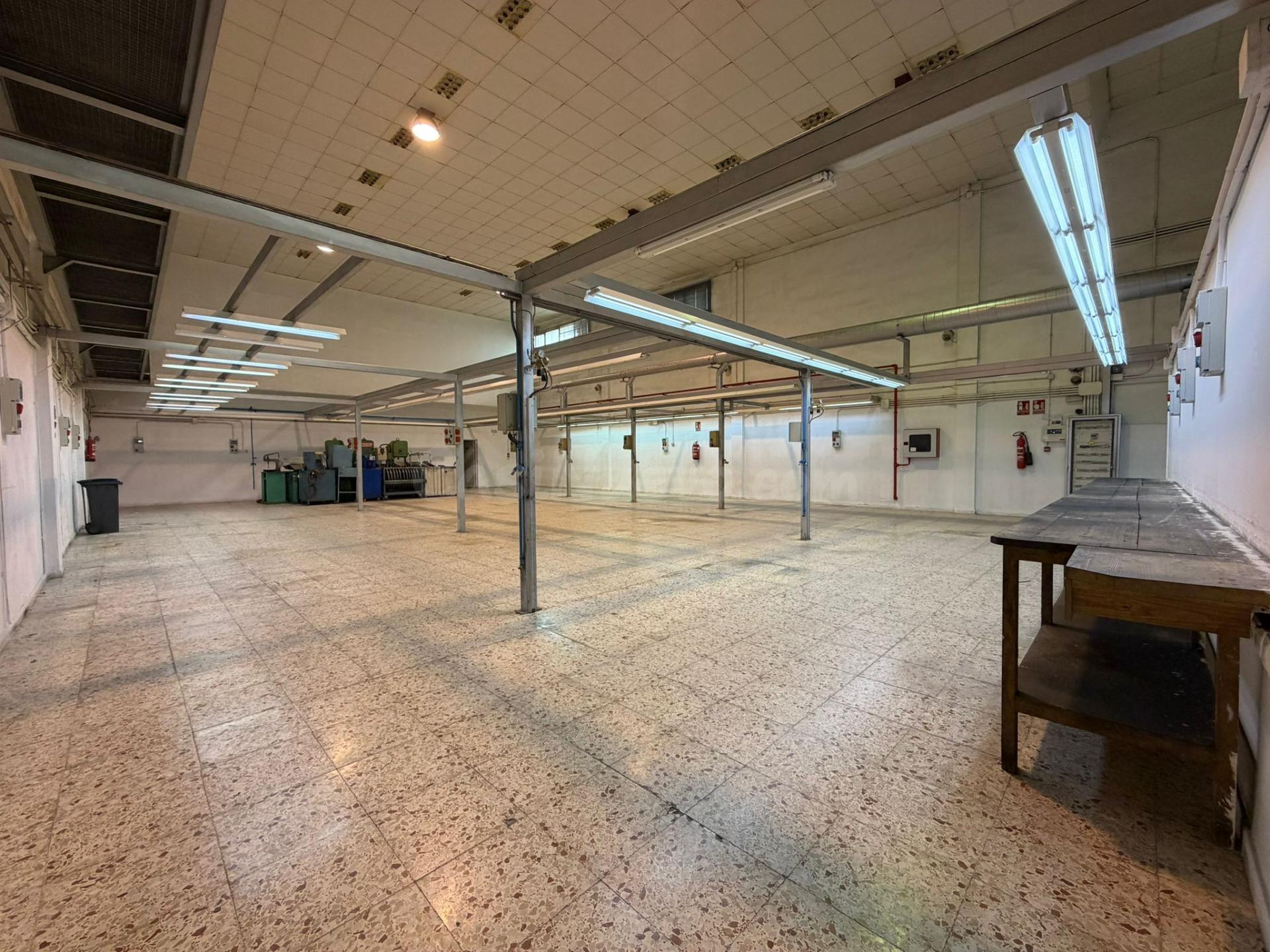 NAVE EN ELCHE - foto 4