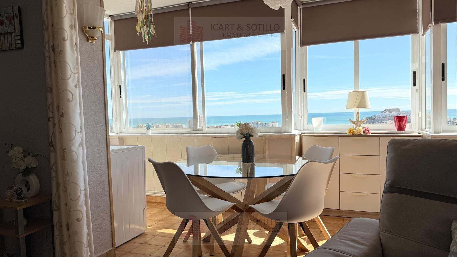 CASA UNIFAMILIAR EN LAS ATALAYAS CON VISTAS ESPECTACULARES A