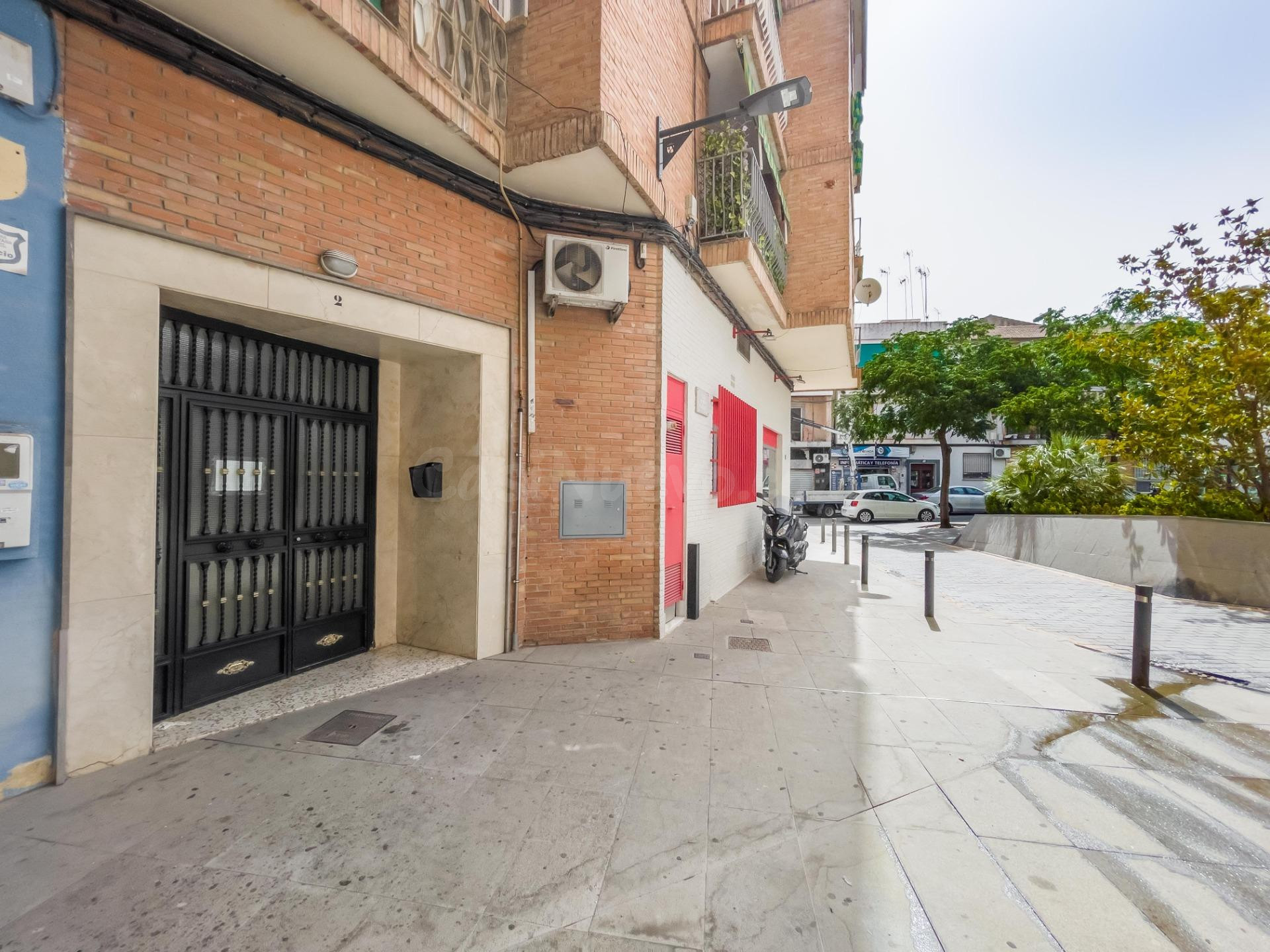 Piso de 3 Dorm. en Armilla (frente al AYUNTAMIENTO y Metro) - foto 3