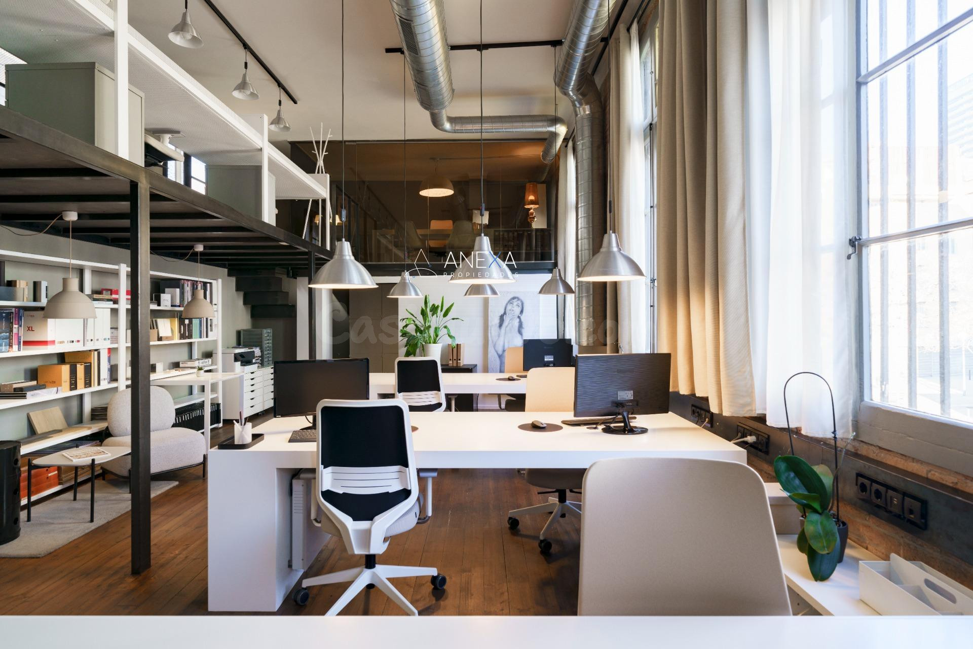 Oficina 169m² en alquiler - El Poblenou - foto 2