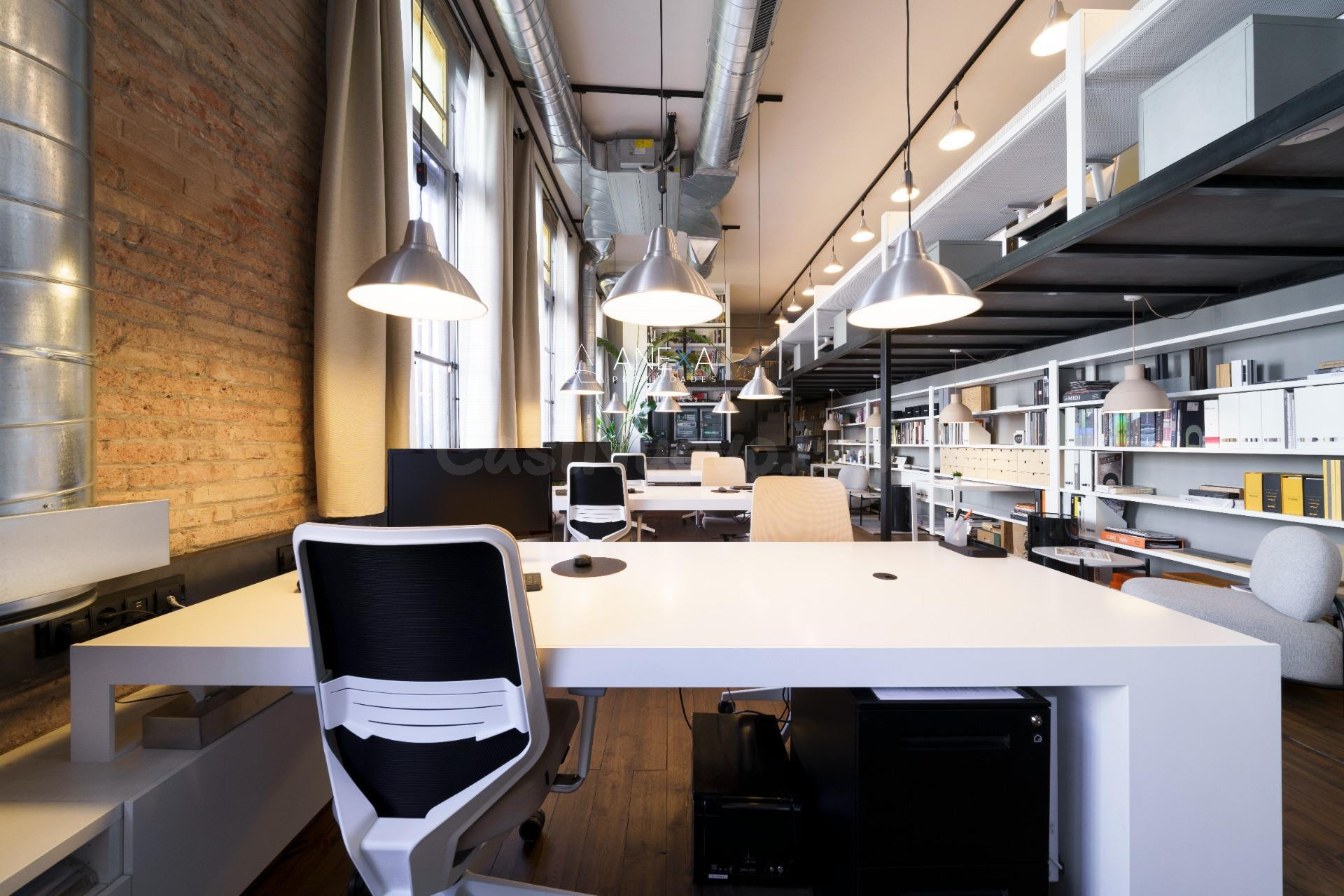 Oficina 169m² en alquiler - El Poblenou - foto 3