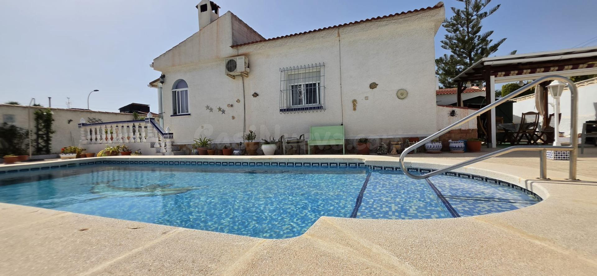 CHALET EN SAN LUIS