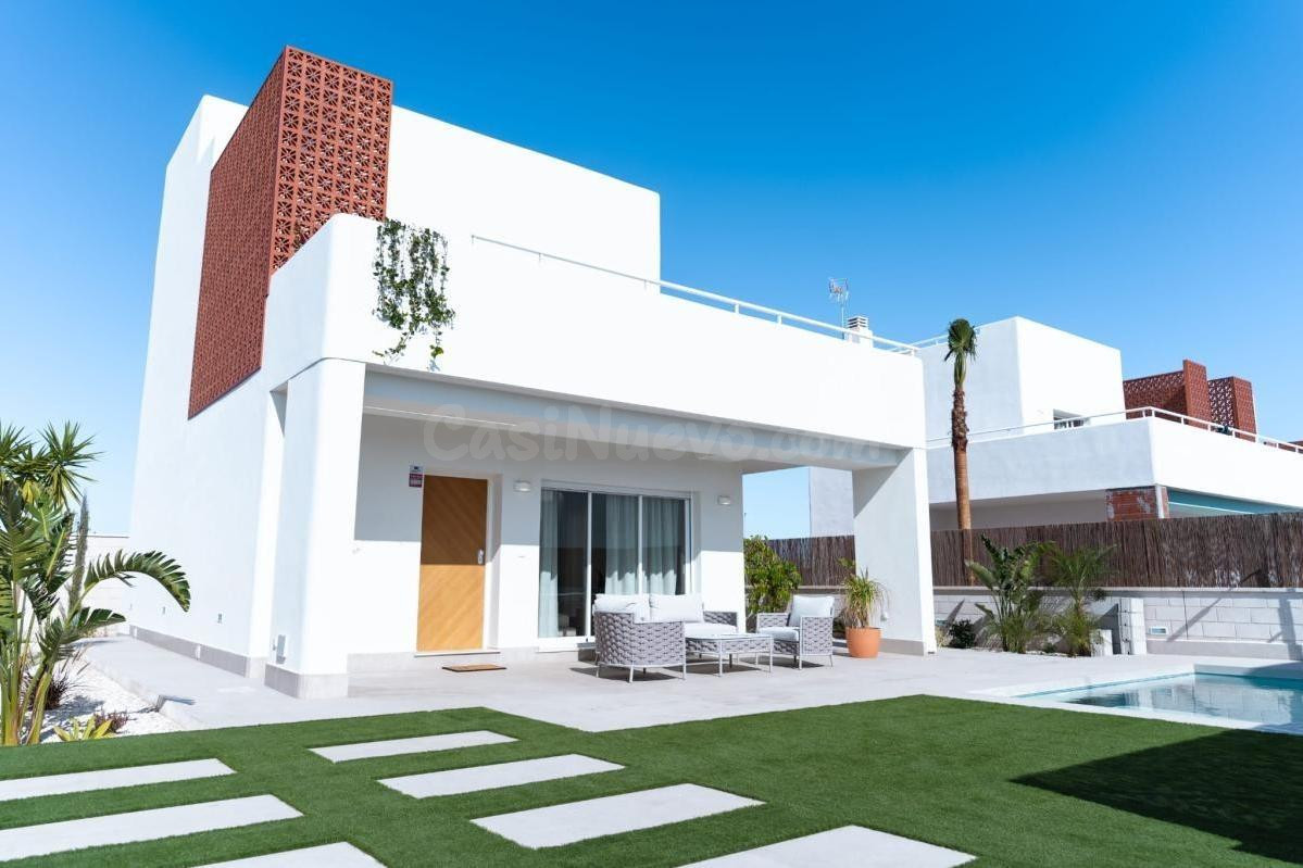Villa en Pilar de la Horadada 3 hab con PISCINA PRIVADA